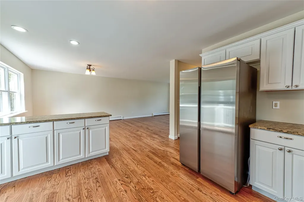 44 Westminster Drive Shirley NY 11967