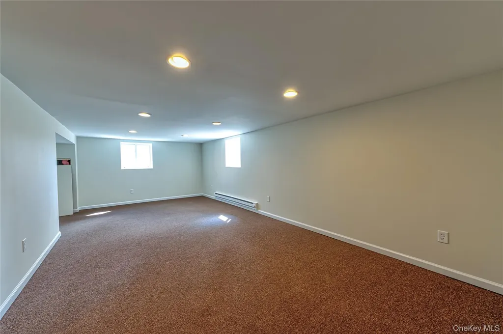 44 Westminster Drive Shirley NY 11967