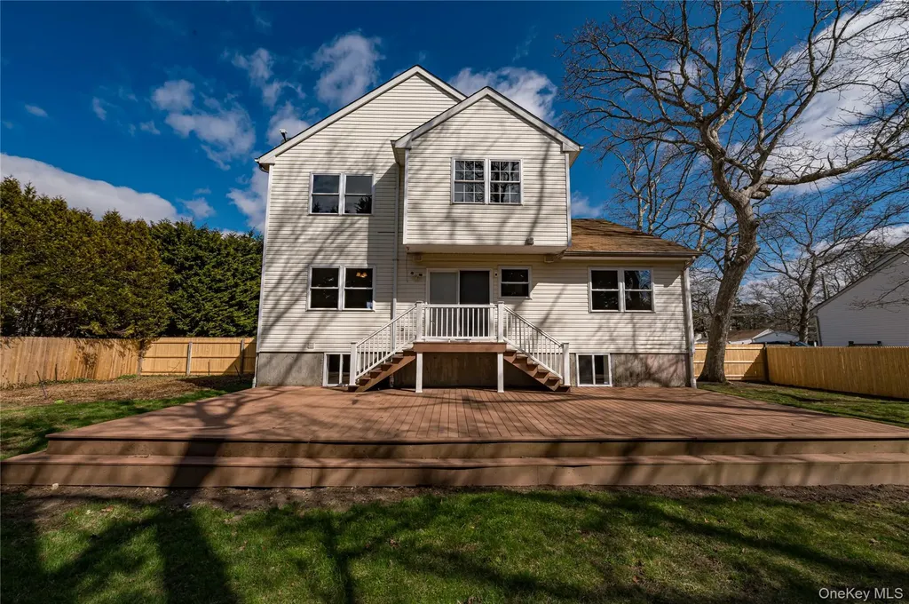 44 Westminster Drive Shirley NY 11967