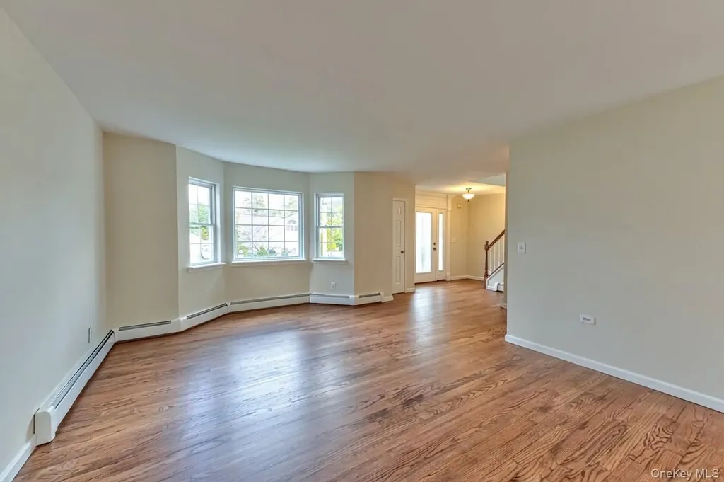 44 Westminster Drive Shirley NY 11967