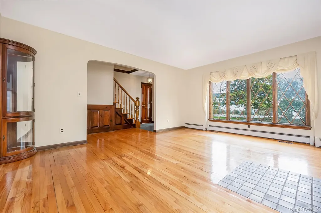 325 Middle Road Blue Point NY 11715