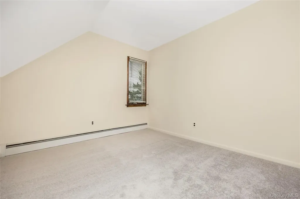 325 Middle Road Blue Point NY 11715