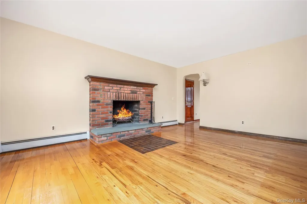 325 Middle Road Blue Point NY 11715