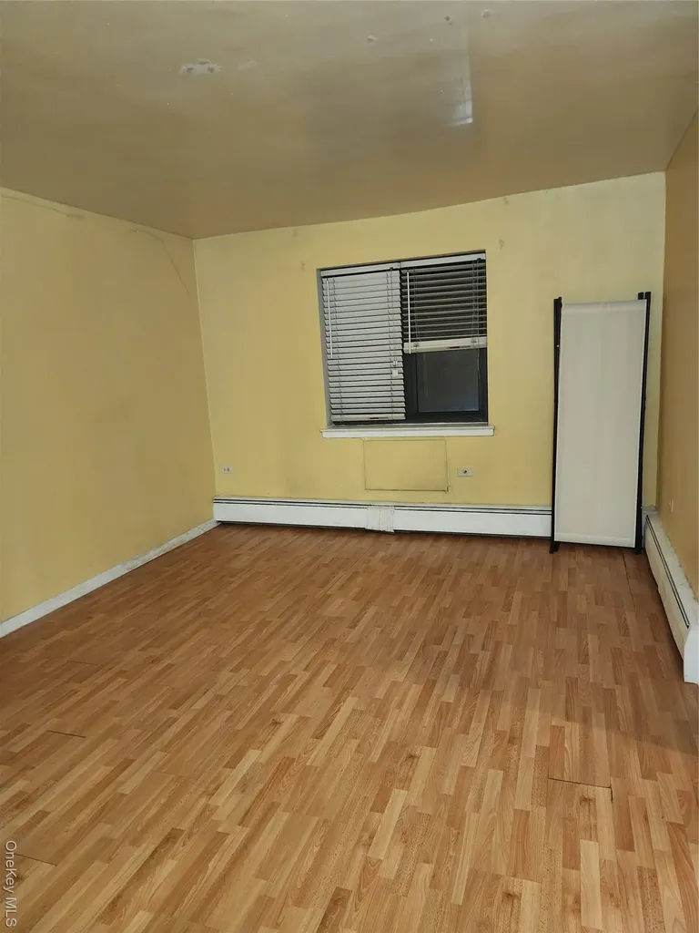 9911 60th Avenue Corona NY 11368