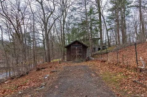 67 Kallop Road Kingston NY 12401