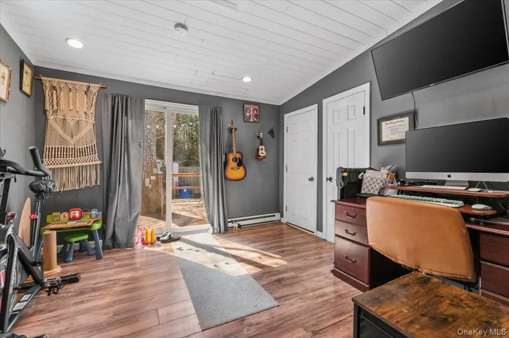 42 Moriches Drive Mastic Beach NY 11951