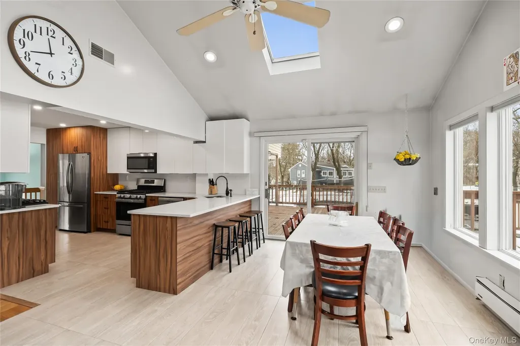 11 Castle Drive Chestnut Ridge NY 10977