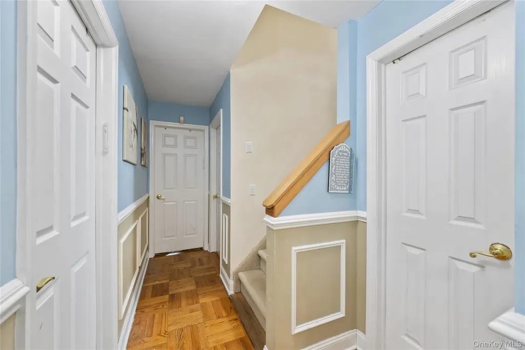 11 Castle Drive Chestnut Ridge NY 10977