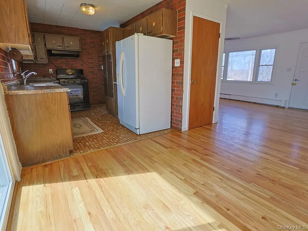 1871 Albany Post Road Wallkill NY 12589