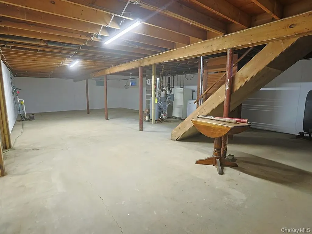 1871 Albany Post Road Wallkill NY 12589