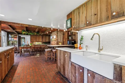161 Buxton Road Bedford Hills NY 10507
