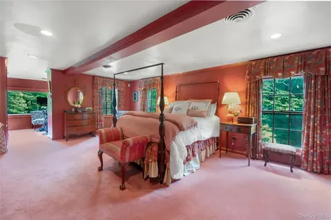 161 Buxton Road Bedford Hills NY 10507