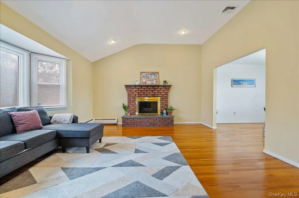 7 Plainview Road Bethpage NY 11714