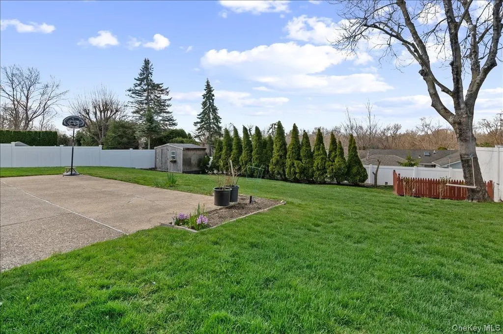 7 Plainview Road Bethpage NY 11714