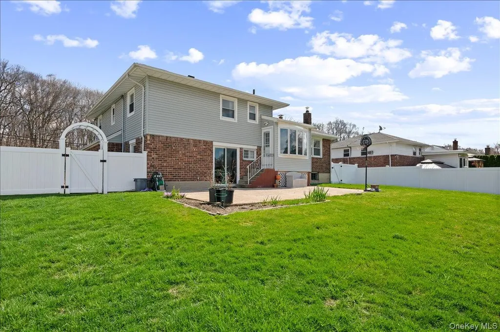 7 Plainview Road Bethpage NY 11714