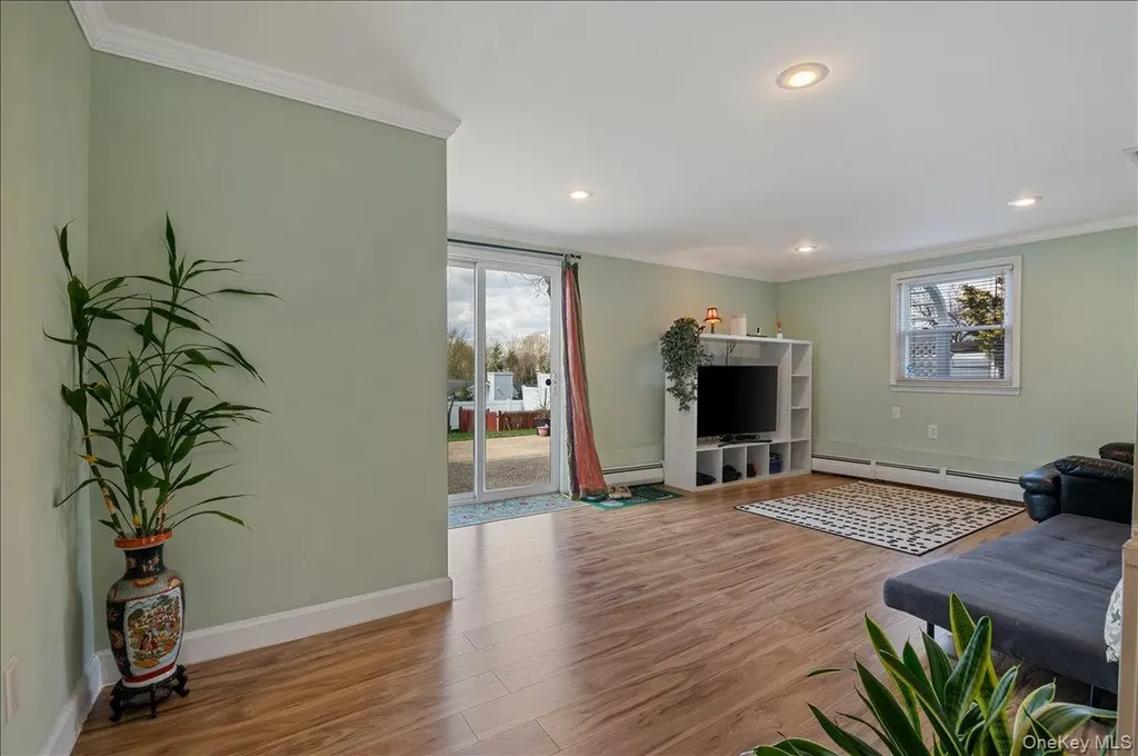 7 Plainview Road Bethpage NY 11714