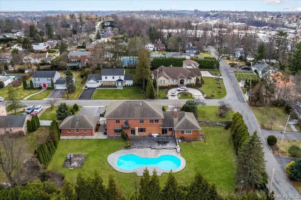 80 Dorset Road Scarsdale NY 10583