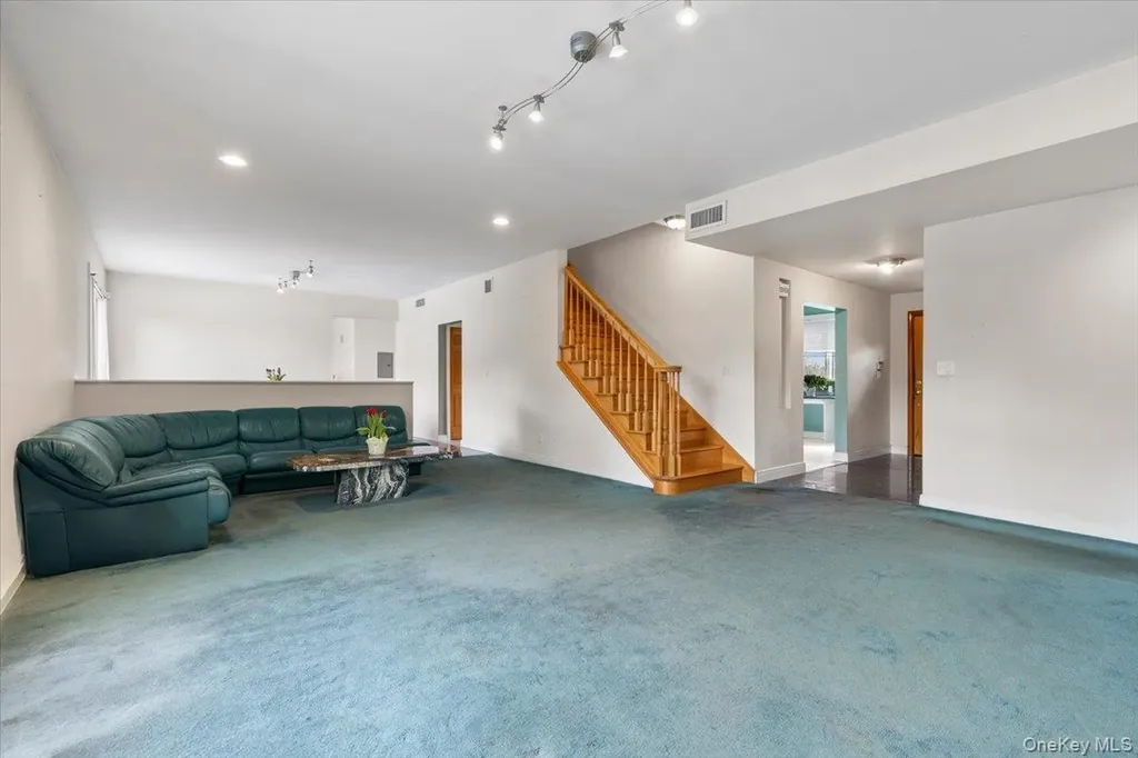 80 Dorset Road Scarsdale NY 10583