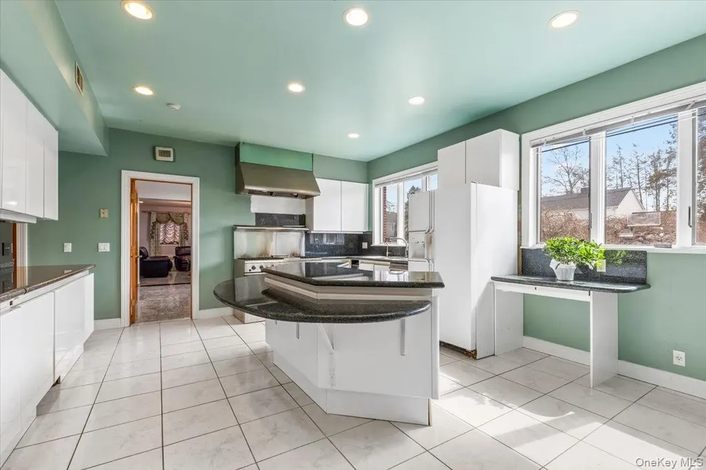80 Dorset Road Scarsdale NY 10583