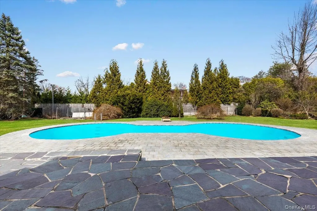 80 Dorset Road Scarsdale NY 10583