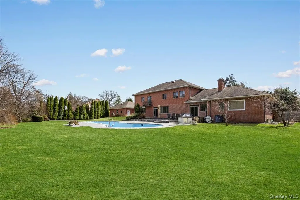 80 Dorset Road Scarsdale NY 10583