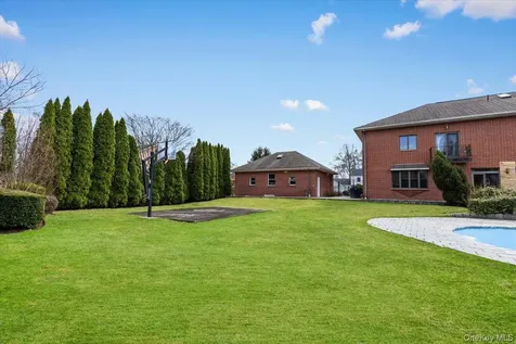 80 Dorset Road Scarsdale NY 10583