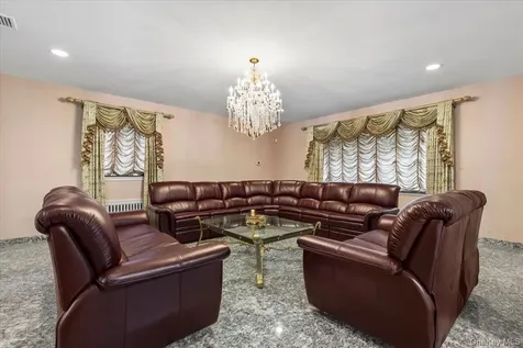 80 Dorset Road Scarsdale NY 10583