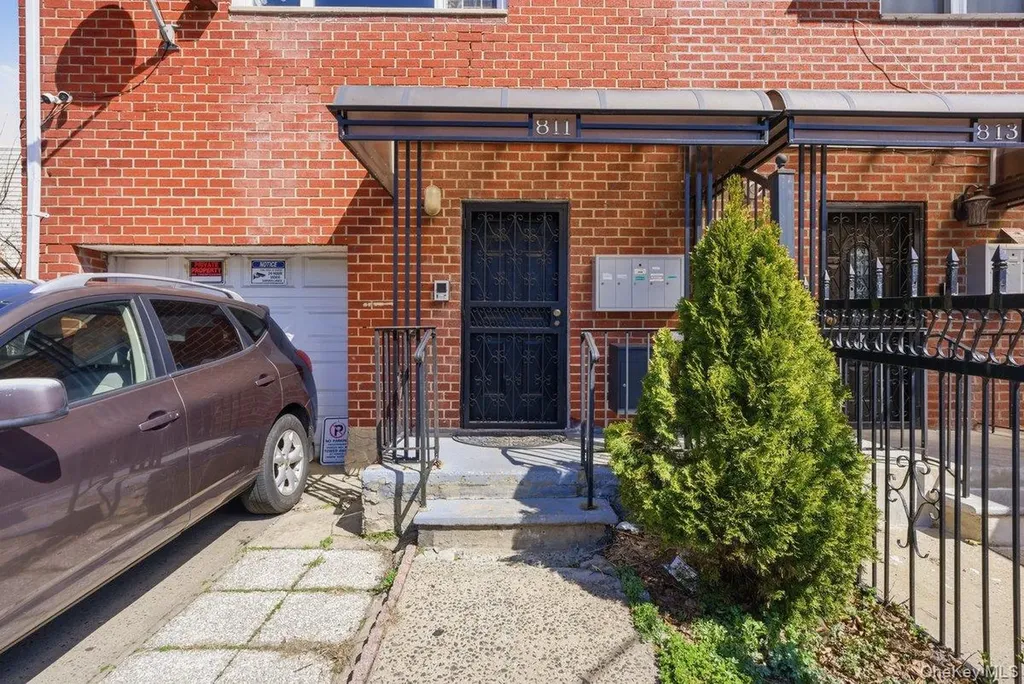 811 E 228th Street Bronx NY 10466
