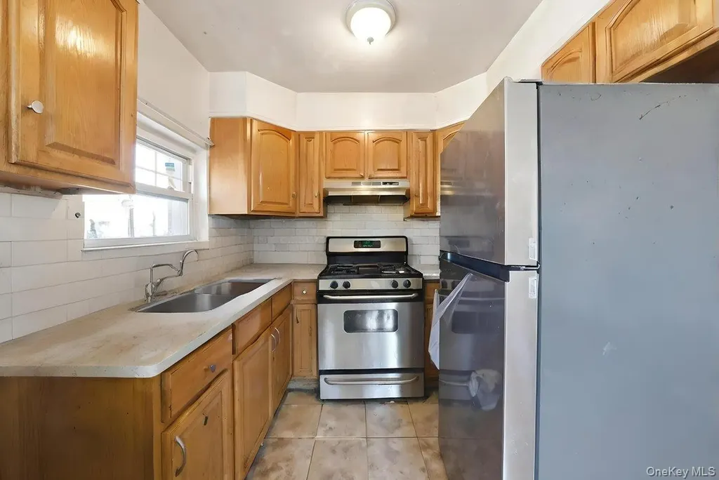 811 E 228th Street Bronx NY 10466
