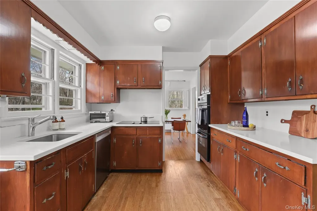 15 Laurel Road Pound Ridge NY 10576