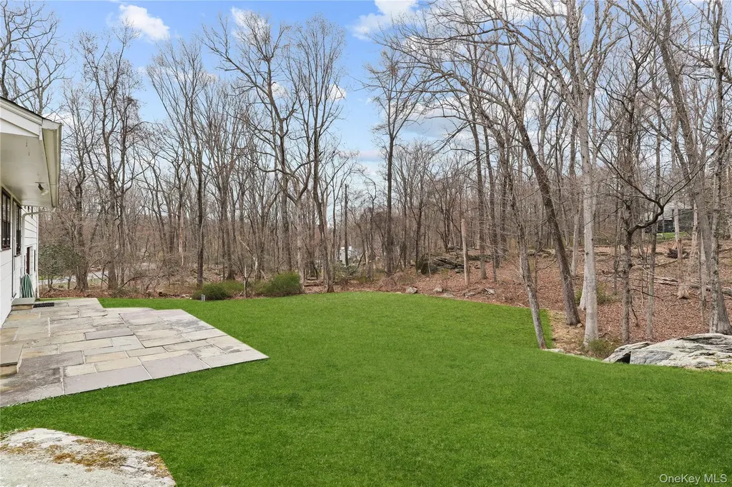 15 Laurel Road Pound Ridge NY 10576