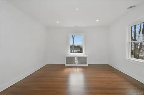 55 Stuyvesant Plaza Mount Vernon NY 10552