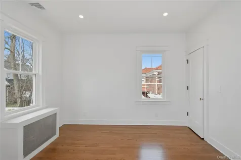 55 Stuyvesant Plaza Mount Vernon NY 10552
