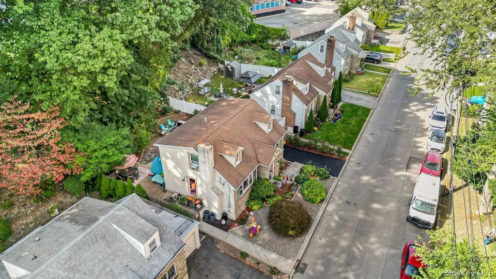 34 Raybrook Road Yonkers NY 10704