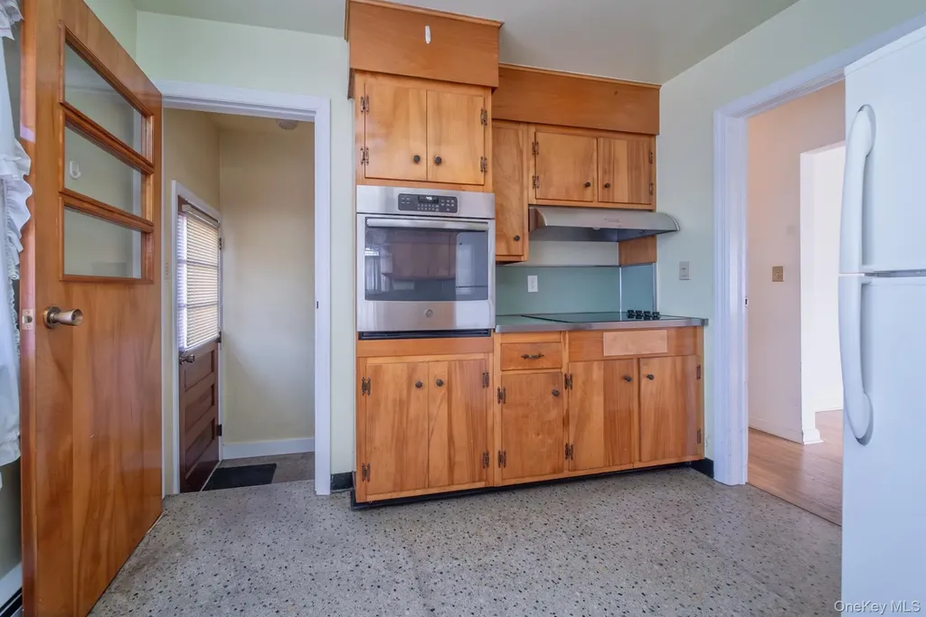 272 E Chester Street Kingston NY 12401