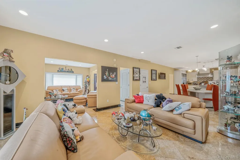 1218 Centre Street Hewlett NY 11557