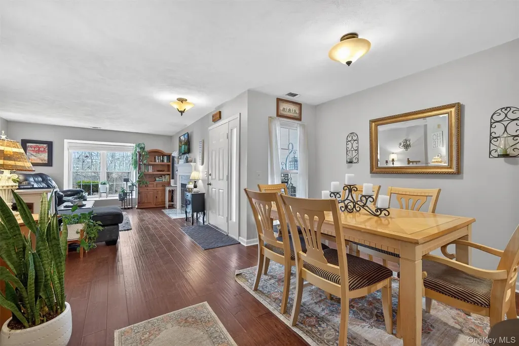 19 Olde Wagon Road Warwick NY 10990