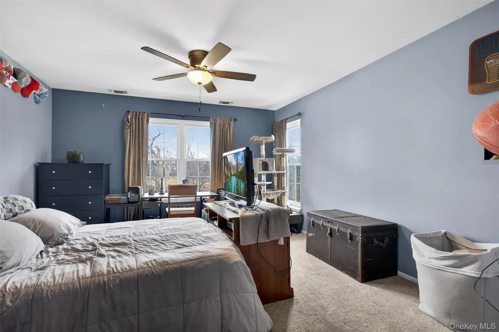 19 Olde Wagon Road Warwick NY 10990