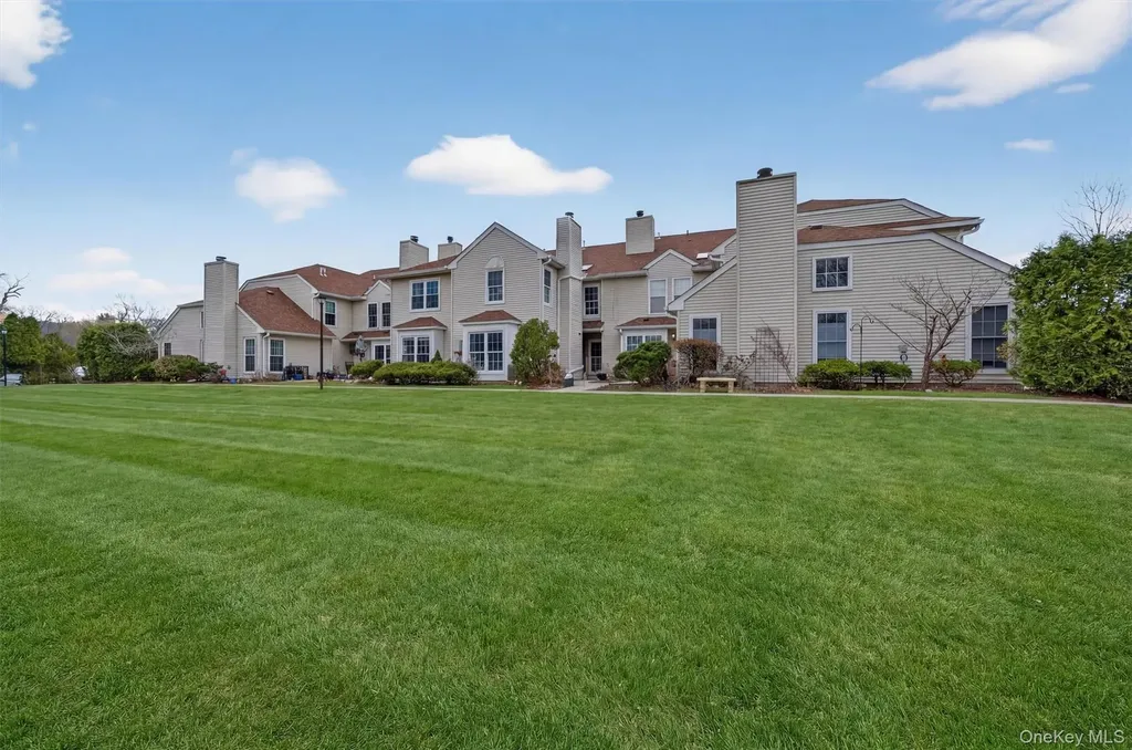 19 Olde Wagon Road Warwick NY 10990