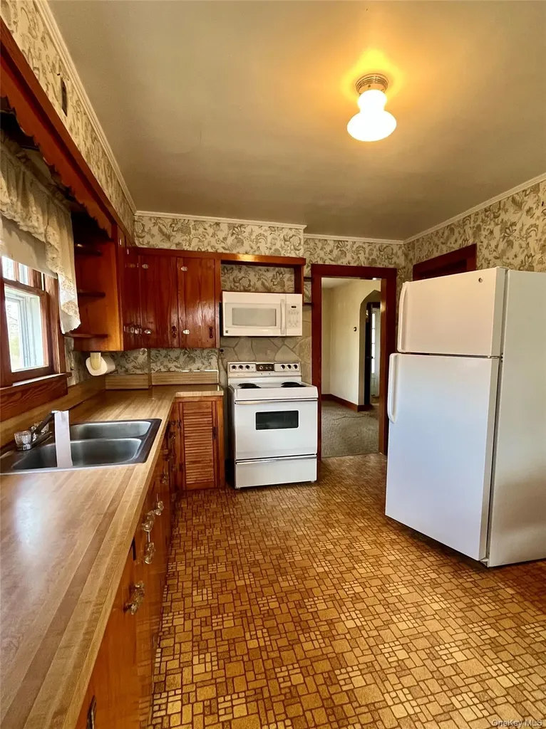 537 Route 17k Middletown NY 12721