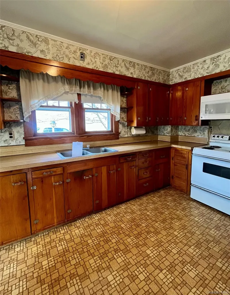 537 Route 17k Middletown NY 12721