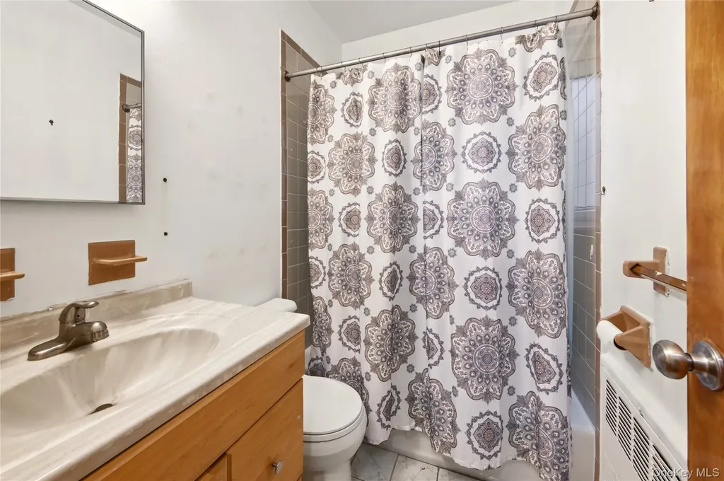 823 Fox Street Bronx NY 10459