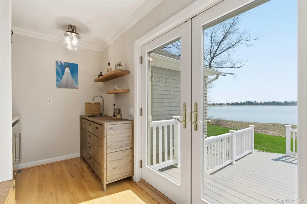 24 Bevin Road Northport NY 11768