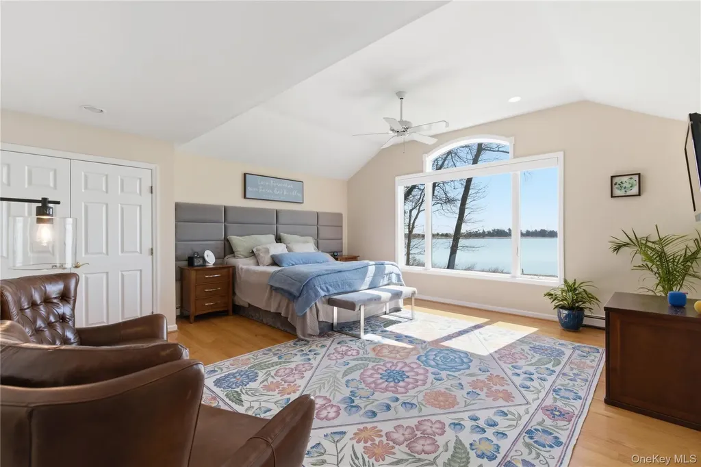 24 Bevin Road Northport NY 11768