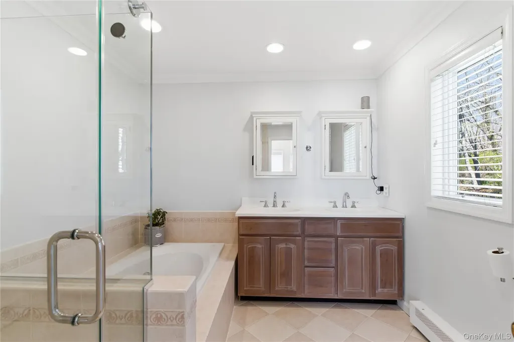 24 Bevin Road Northport NY 11768