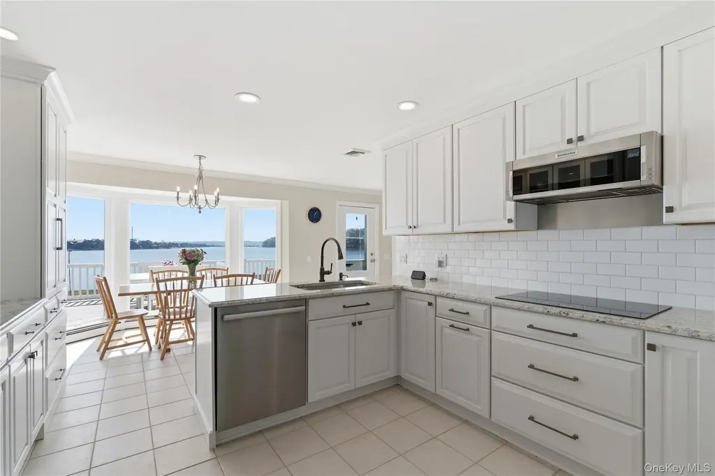 24 Bevin Road Northport NY 11768