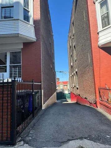 2291 Loring Place N Bronx NY 10468
