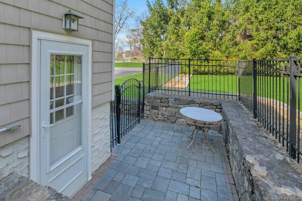 31 Orchard Road Briarcliff Manor NY 10510