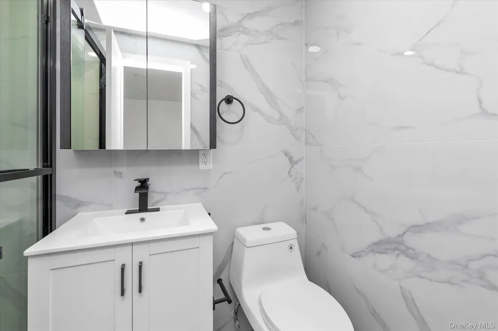 15027 78th Avenue Flushing NY 11367