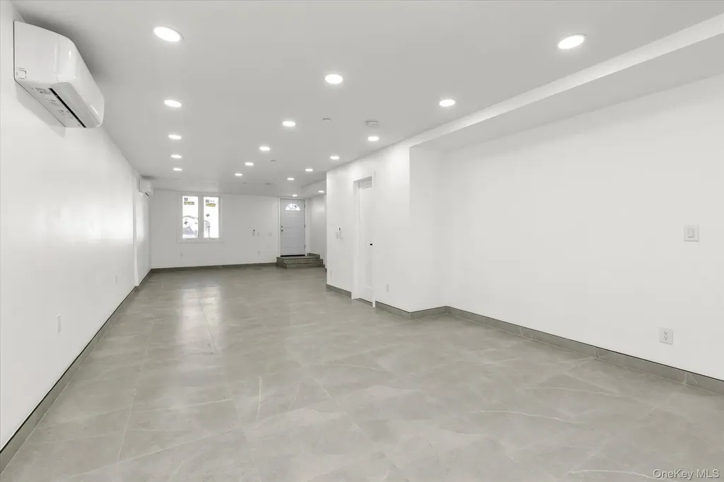 15027 78th Avenue Flushing NY 11367